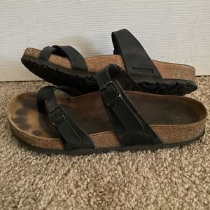 Birkenstock-Black Toe Strap size 39